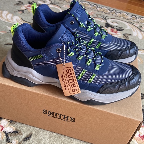 Smith’s hiking sneakers - Picture 1 of 15